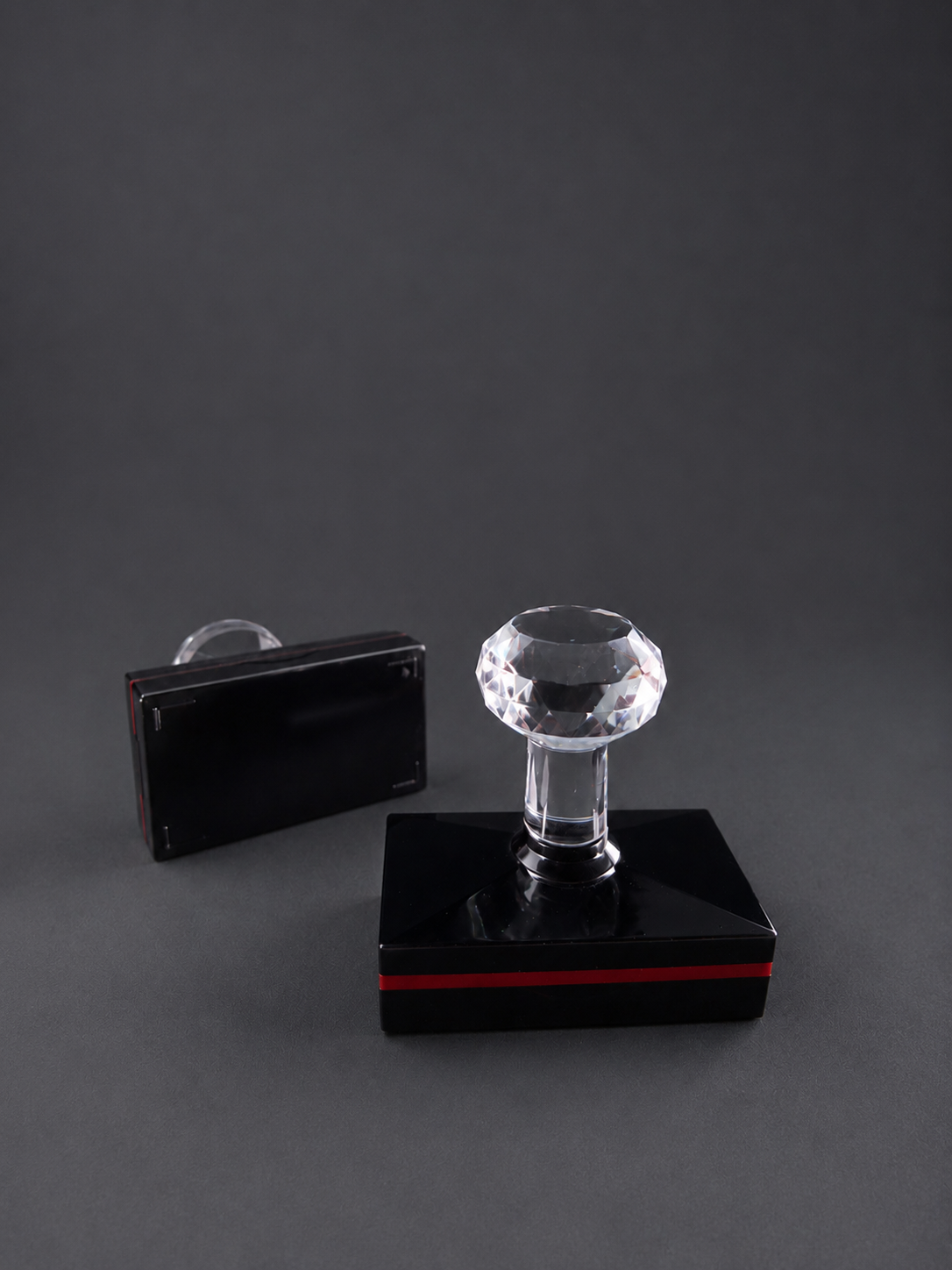 ตรายางหัวเพชร DIAMOND 04 - งานออกแบบตรายางสไตล์มินิมอลพรีเมียม